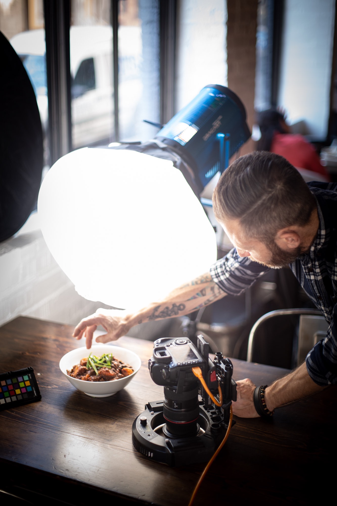 Hugh Mangum photo styling his food